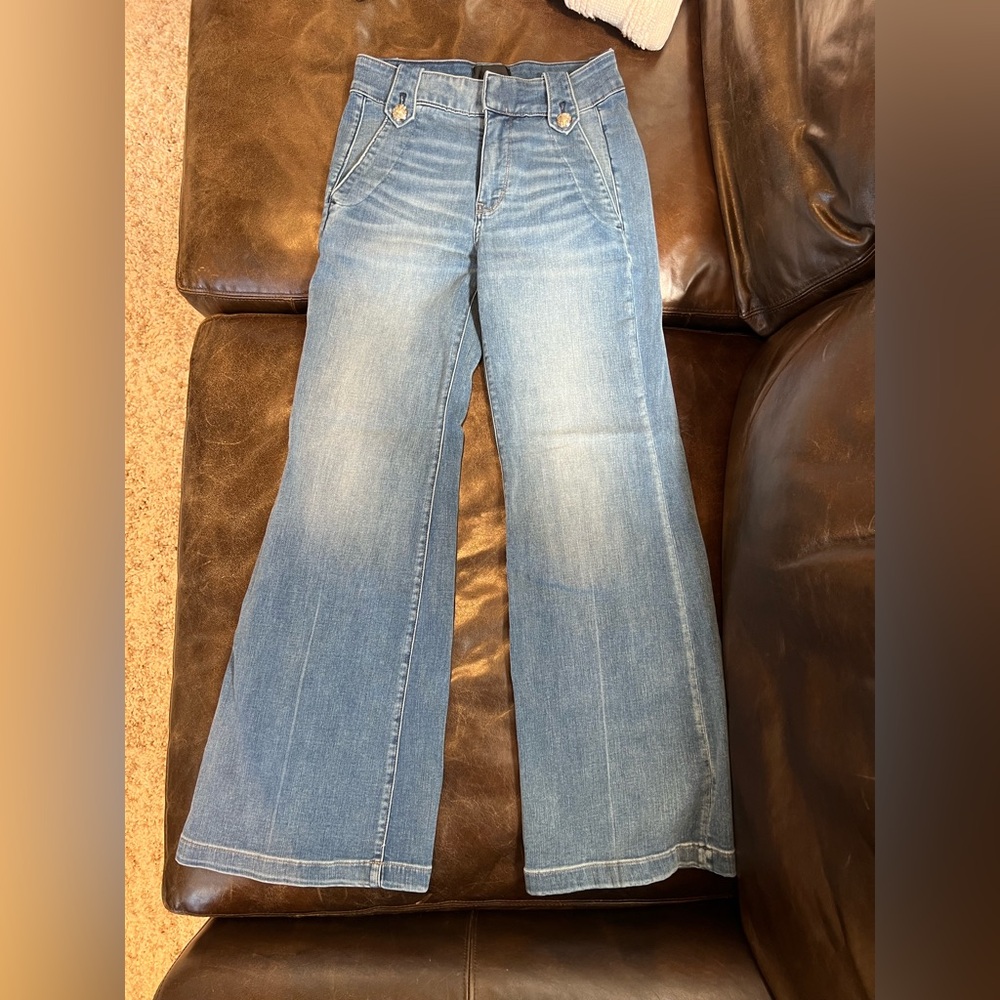 White House Black Market High Rise Blue Jeans - Picture 5 of 8
